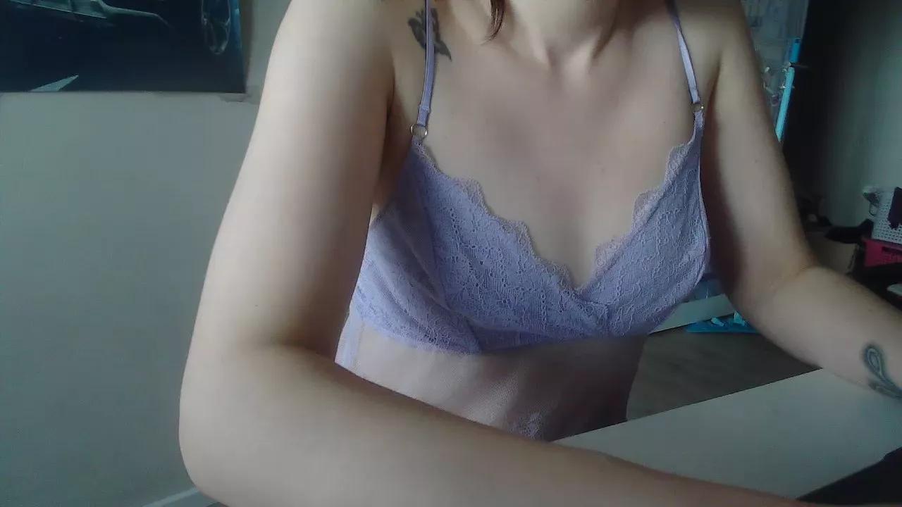 Estelle_Engels from Cam4