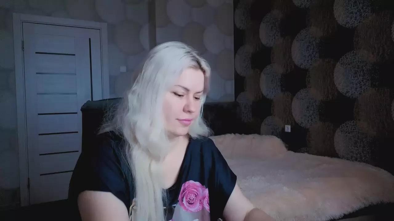 Eyescrystal_ from Cam4