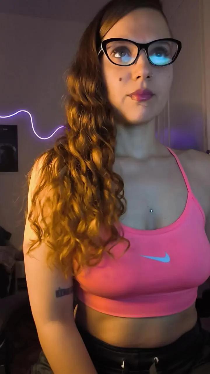 Galaxiaa23 from Cam4