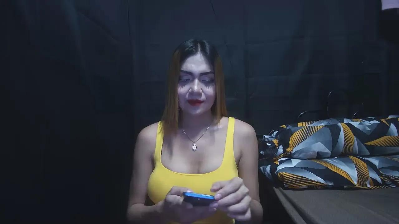 Goddess_Roxy from Cam4