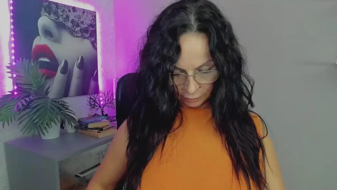 Helen_Wild from Cam4