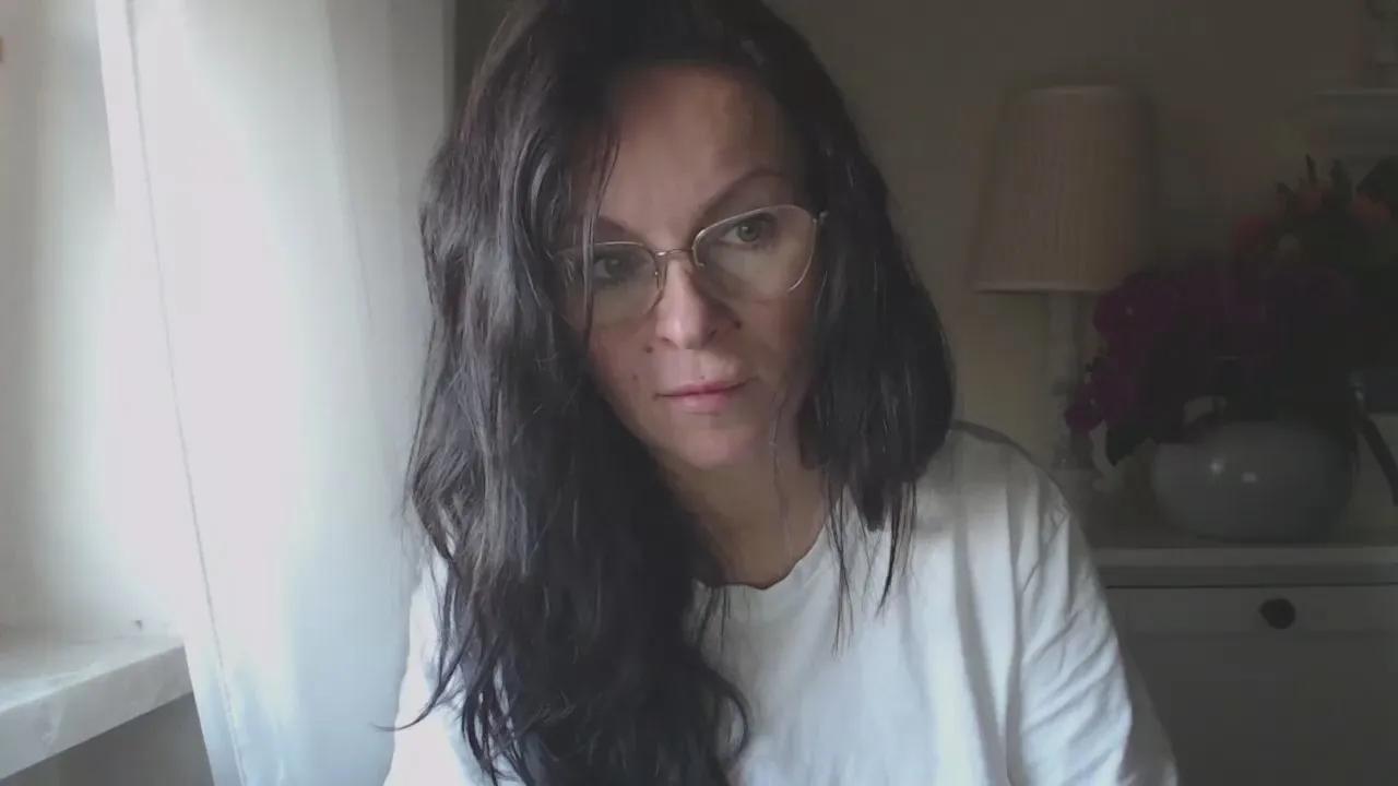 Helen_Wild from Cam4