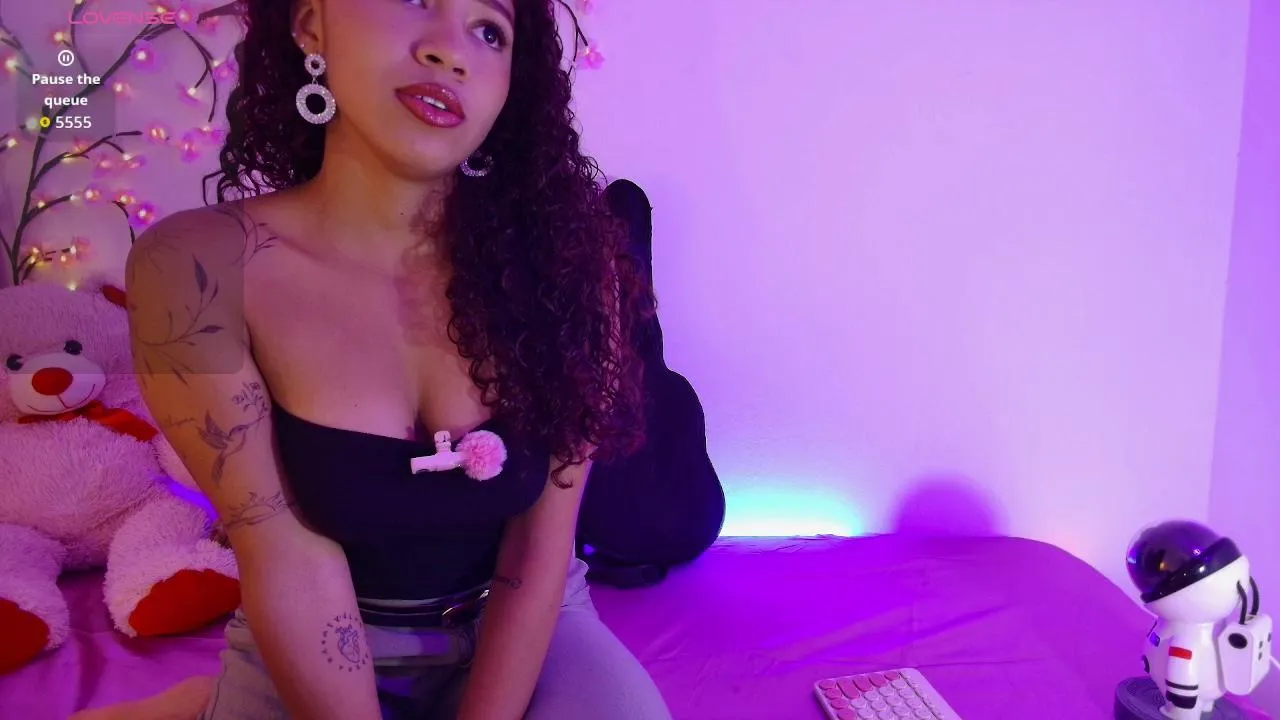 Iammeloddy777 from Cam4