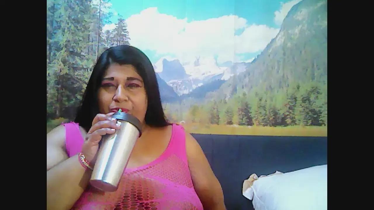 Indianhon3y from Cam4