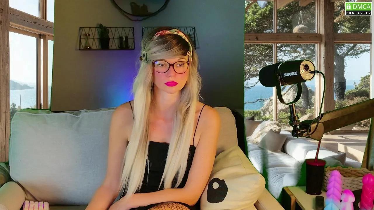 Kittoucharme from Cam4