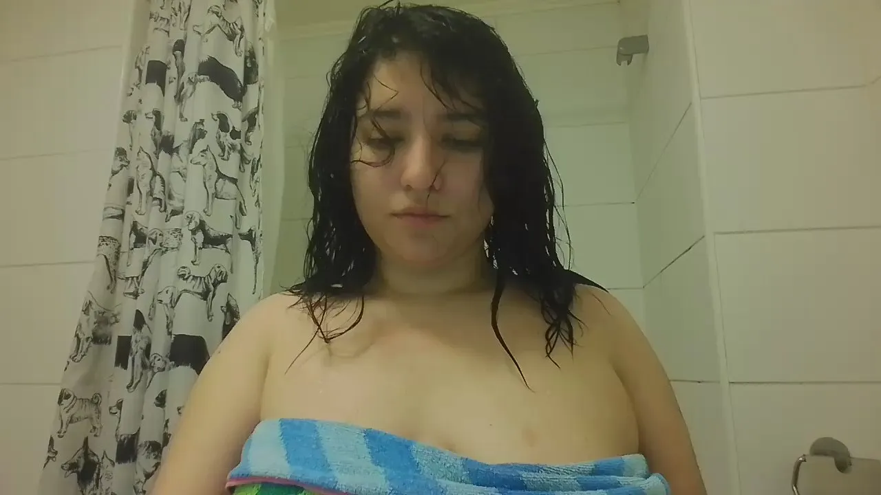 KreepyH0e_ from Cam4