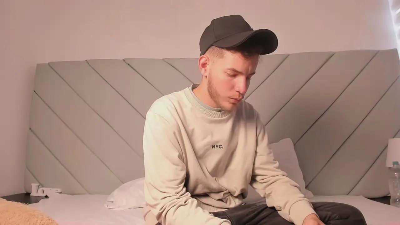 Lara_and_danny from Cam4