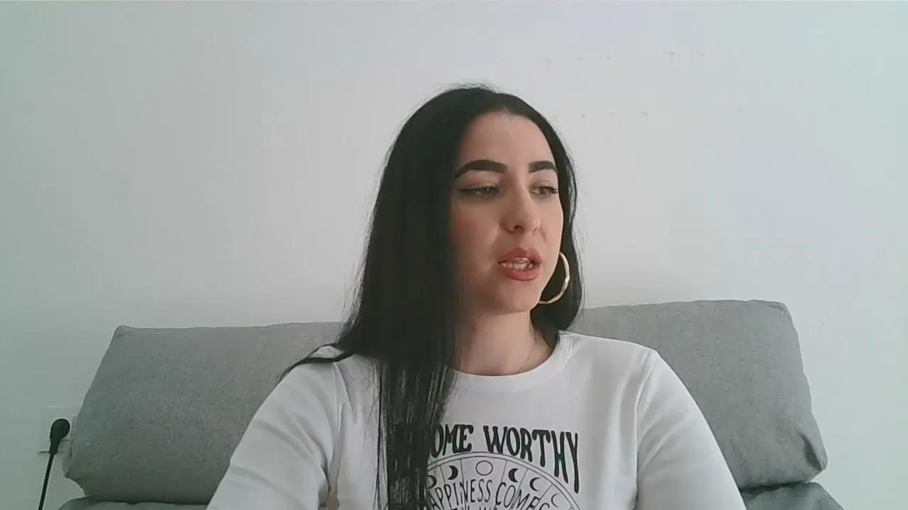 LeilaCG28 from Cam4