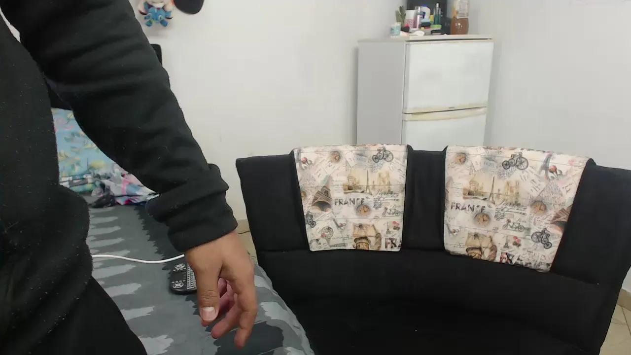 Lili_latina from Cam4