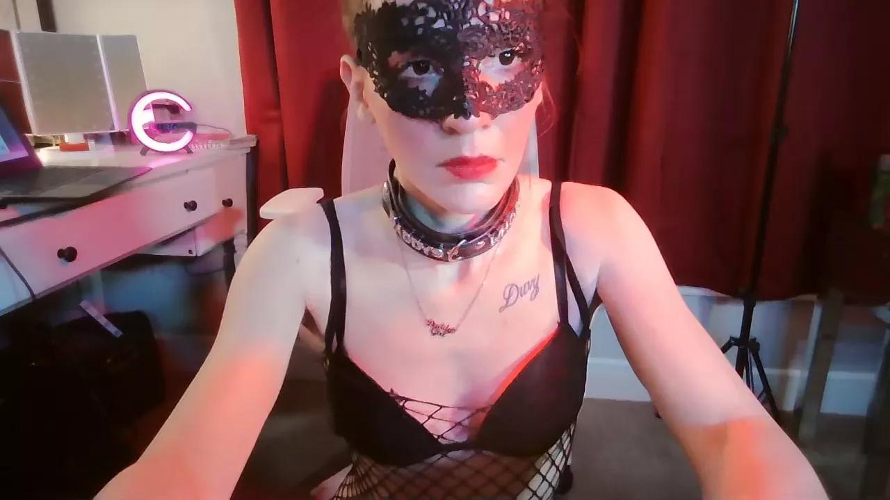 LillysAllYours from Cam4