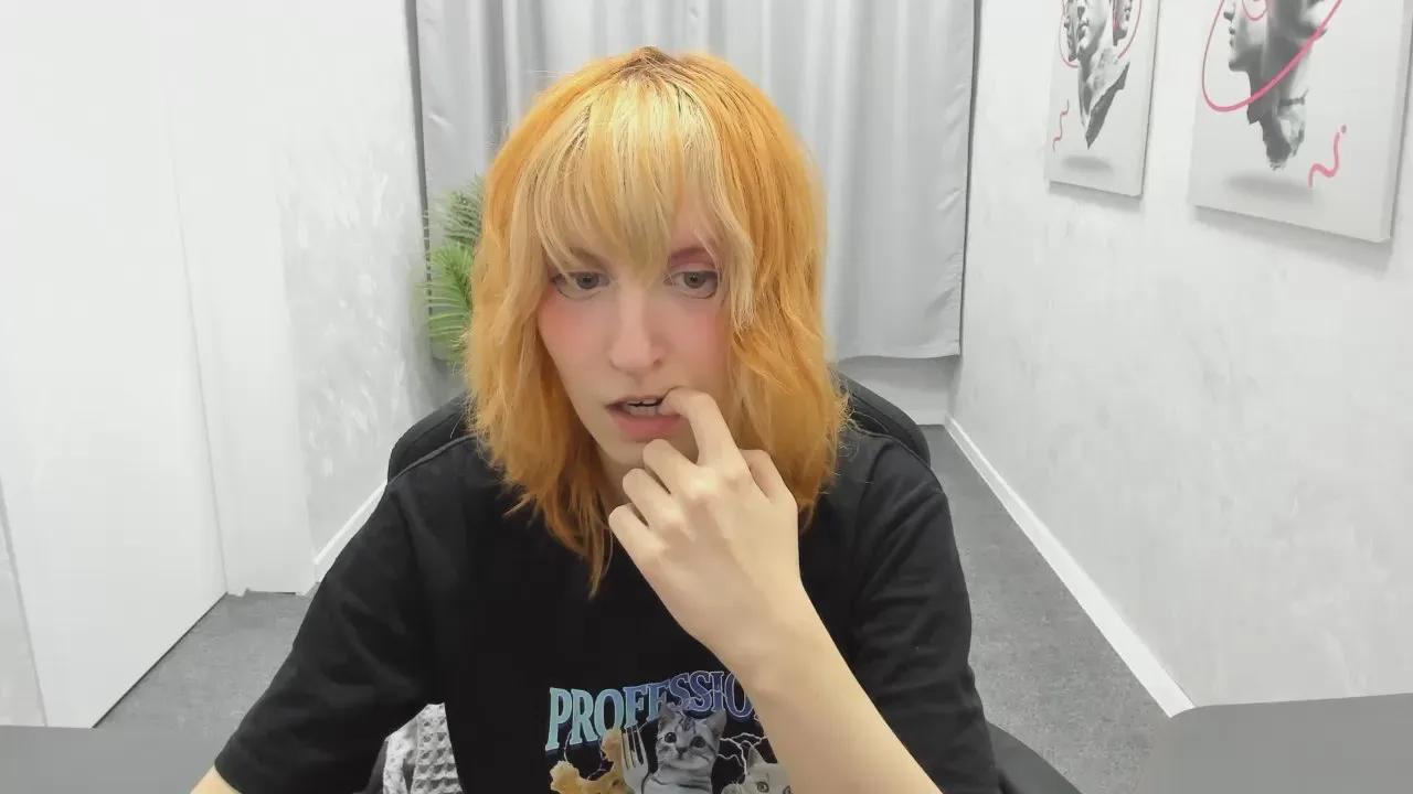 Little_Chips from Cam4