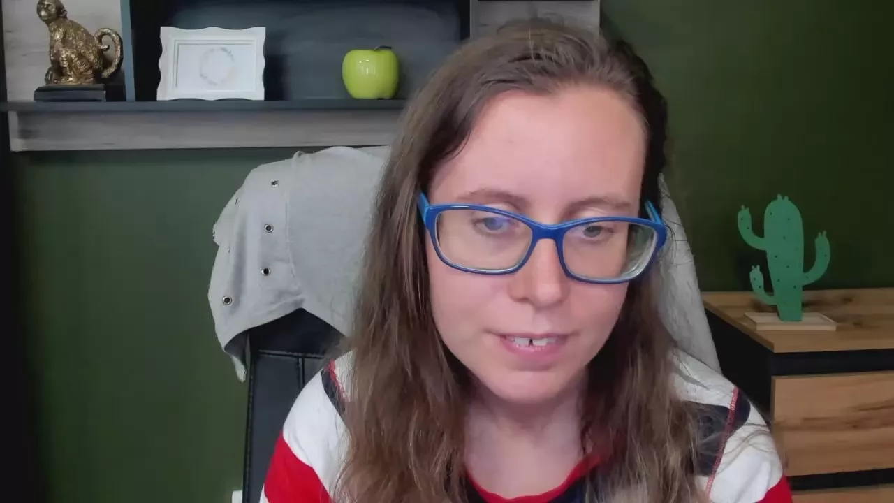 Lizzy_Femme from Cam4