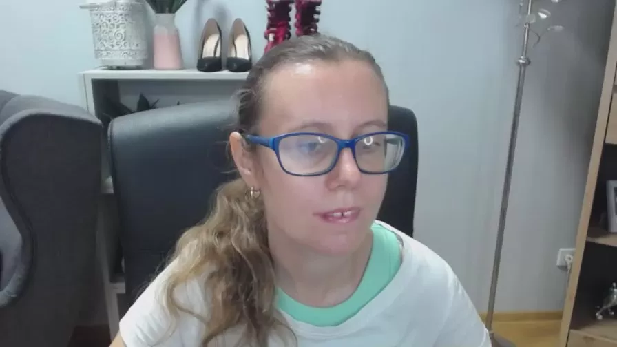 Lizzy_Femme from Cam4