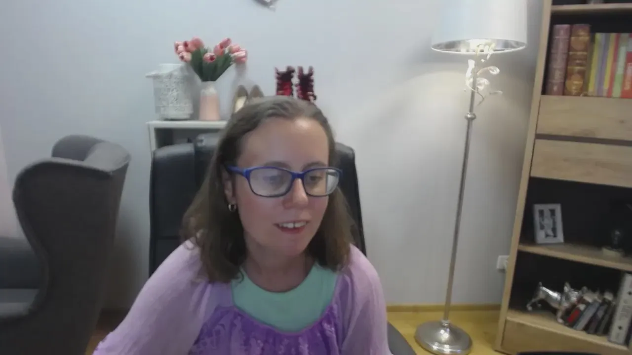 Lizzy_Femme from Cam4