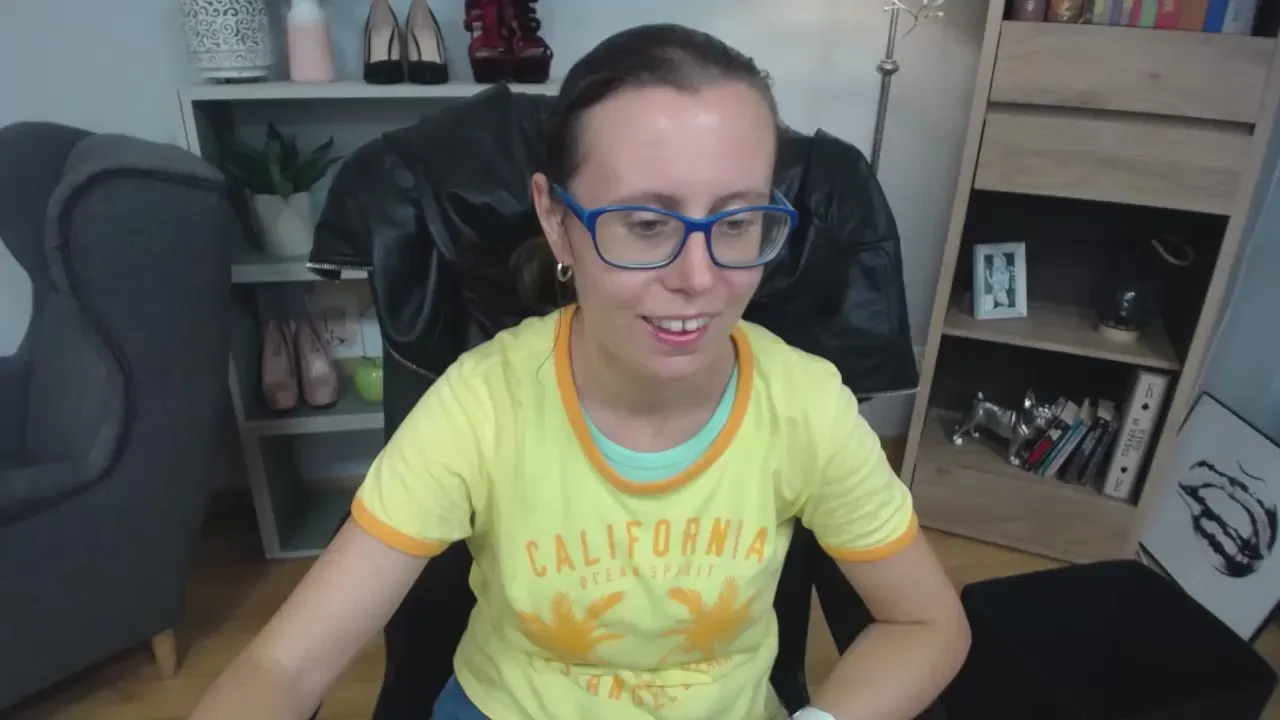 Lizzy_Femme from Cam4