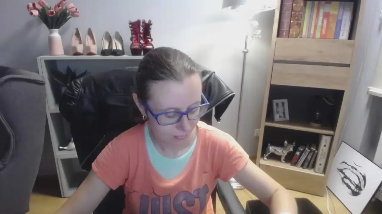 Lizzy_Femme from Cam4