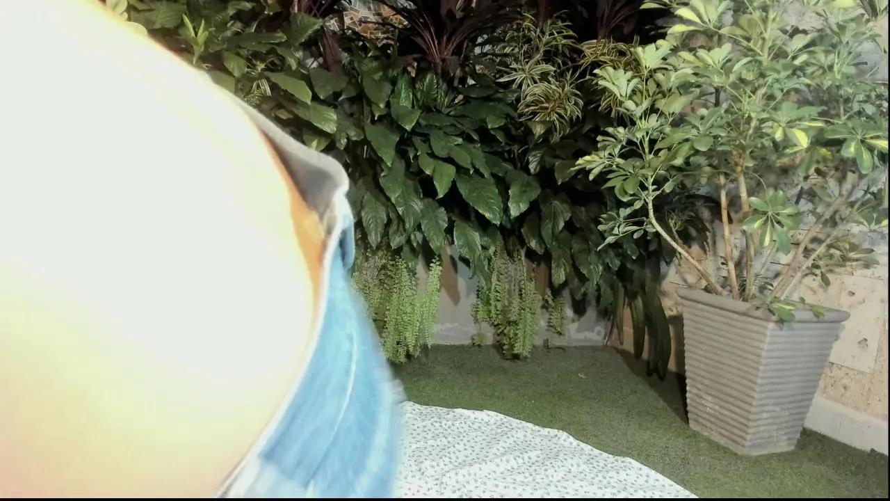 LolaDupont from Cam4
