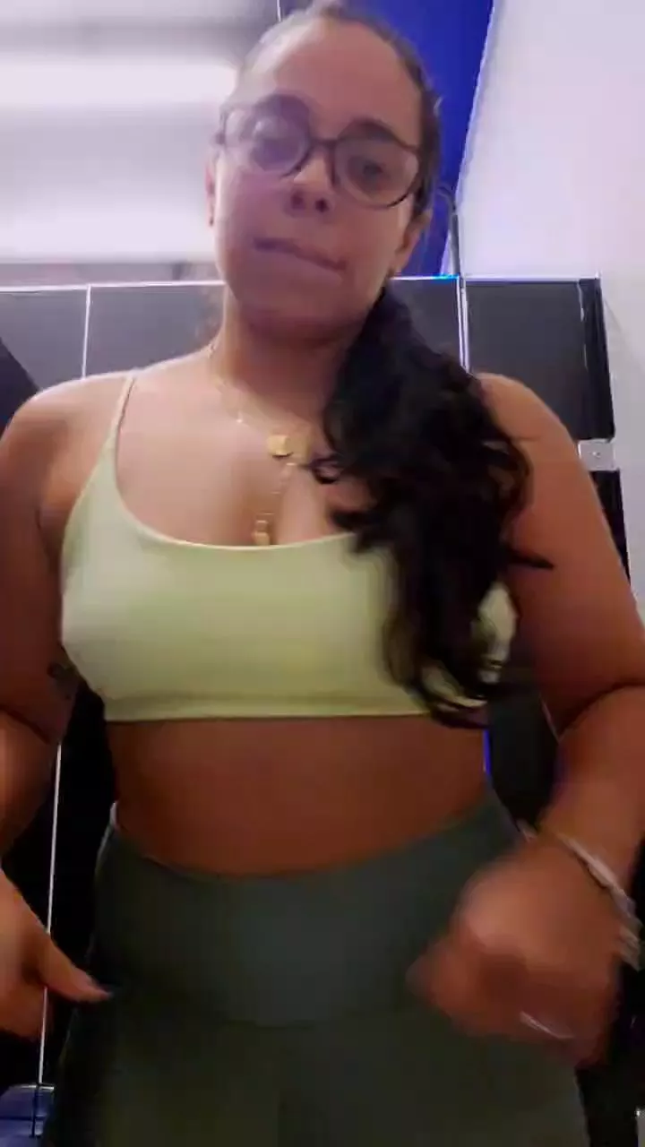 LollaBunny26 from Cam4