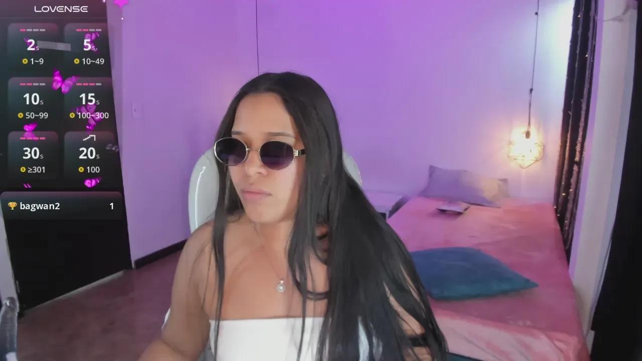 Miiss_Greyy from Cam4