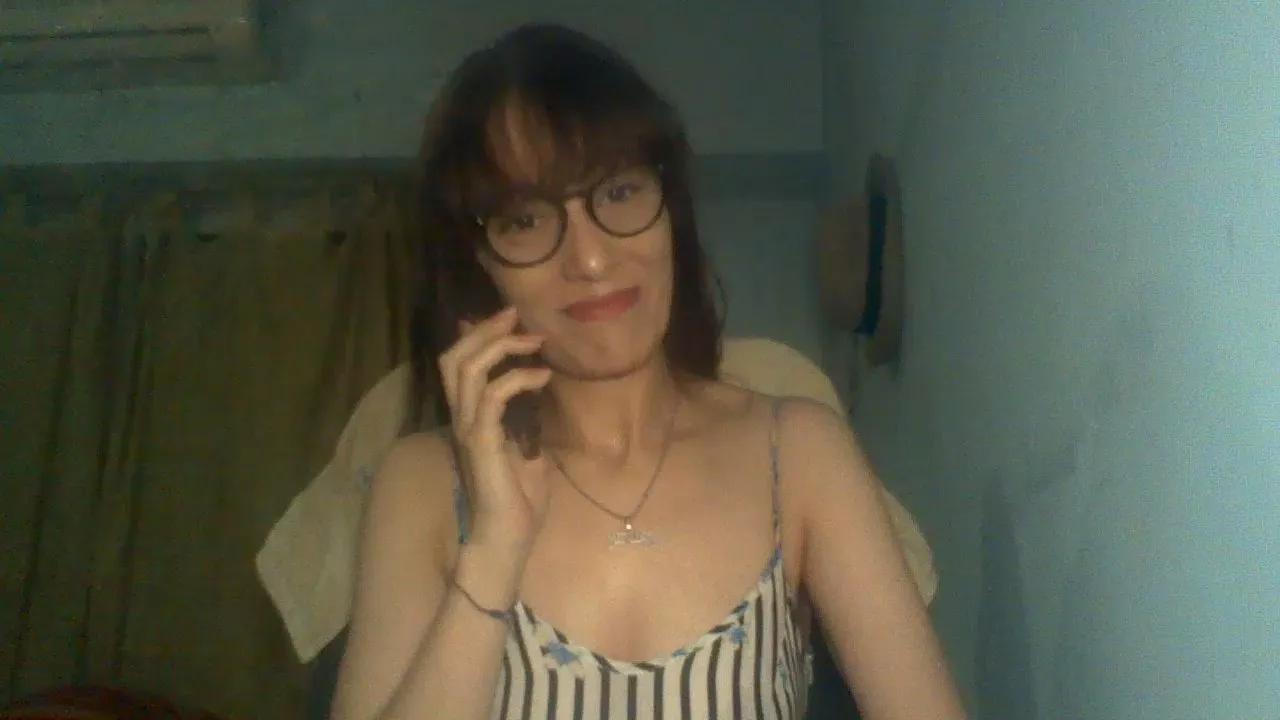 Moon004 from Cam4