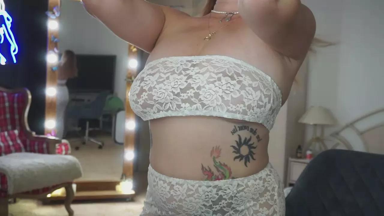 Moonlight4u1 from Cam4