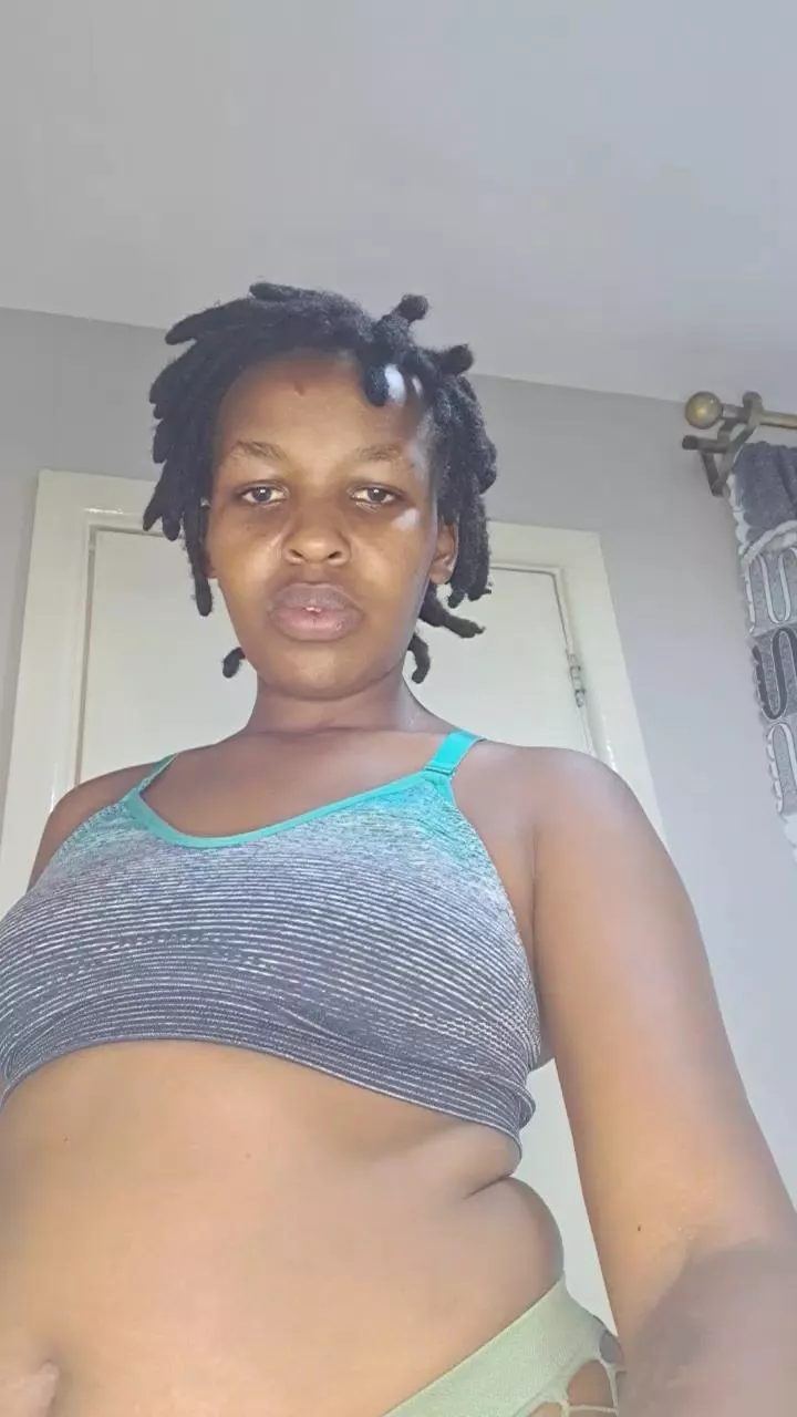 Queen_mary1 from Cam4