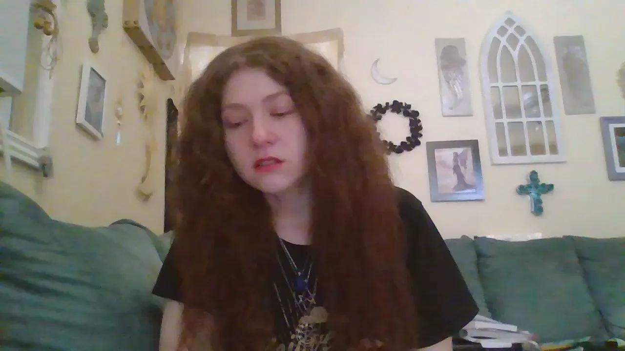 QueenCrimson from Cam4