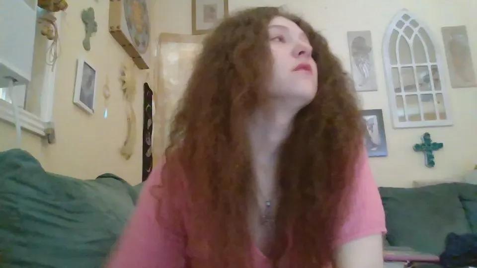 QueenCrimson from Cam4