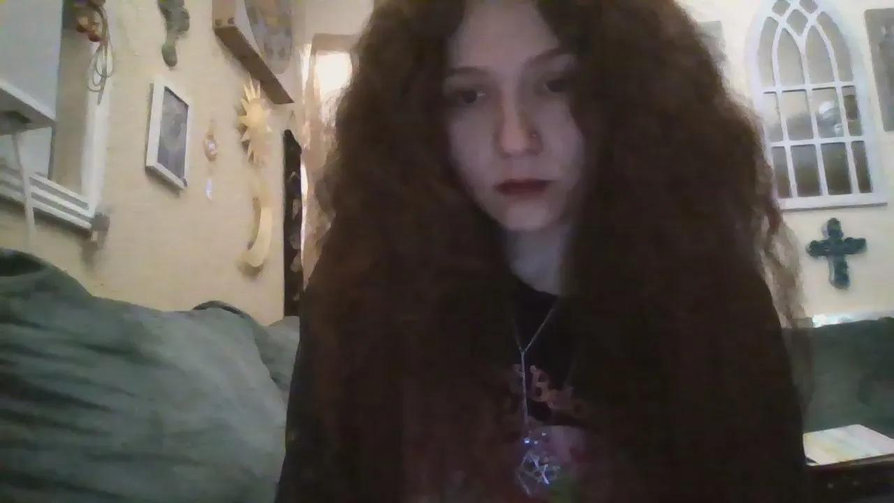 QueenCrimson from Cam4