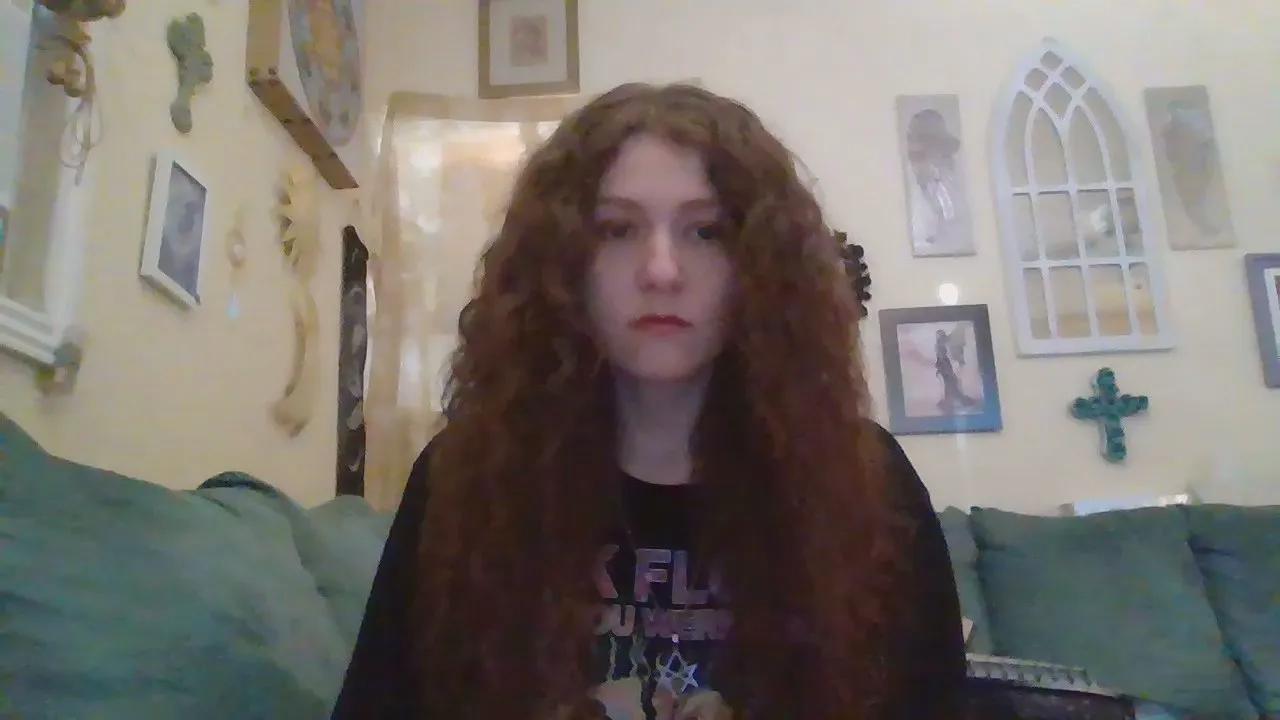QueenCrimson from Cam4
