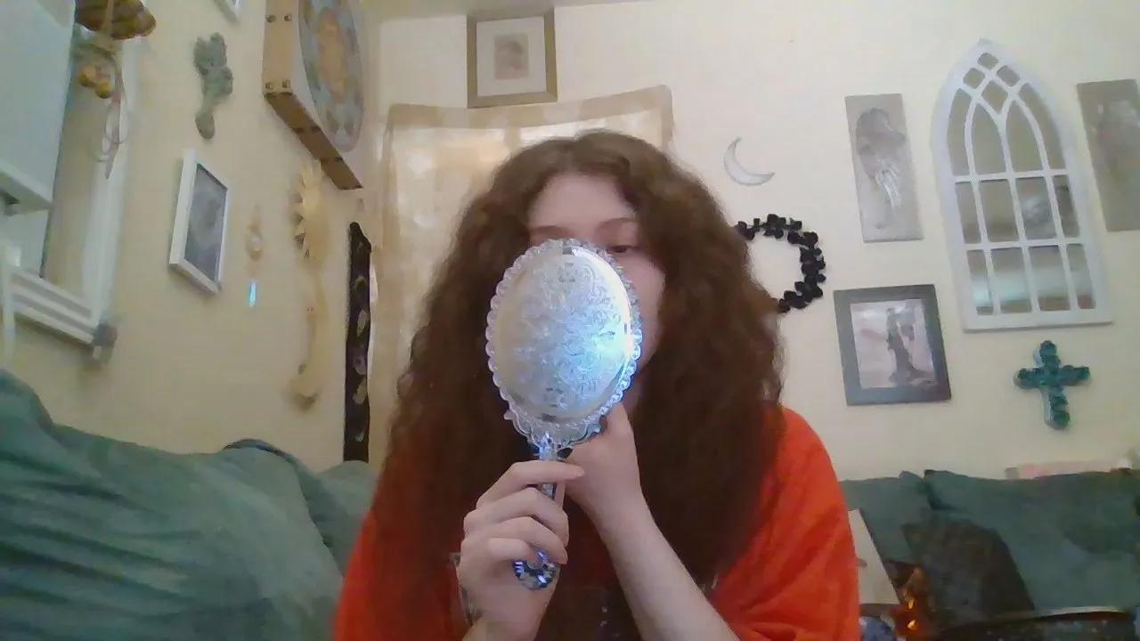 QueenCrimson from Cam4