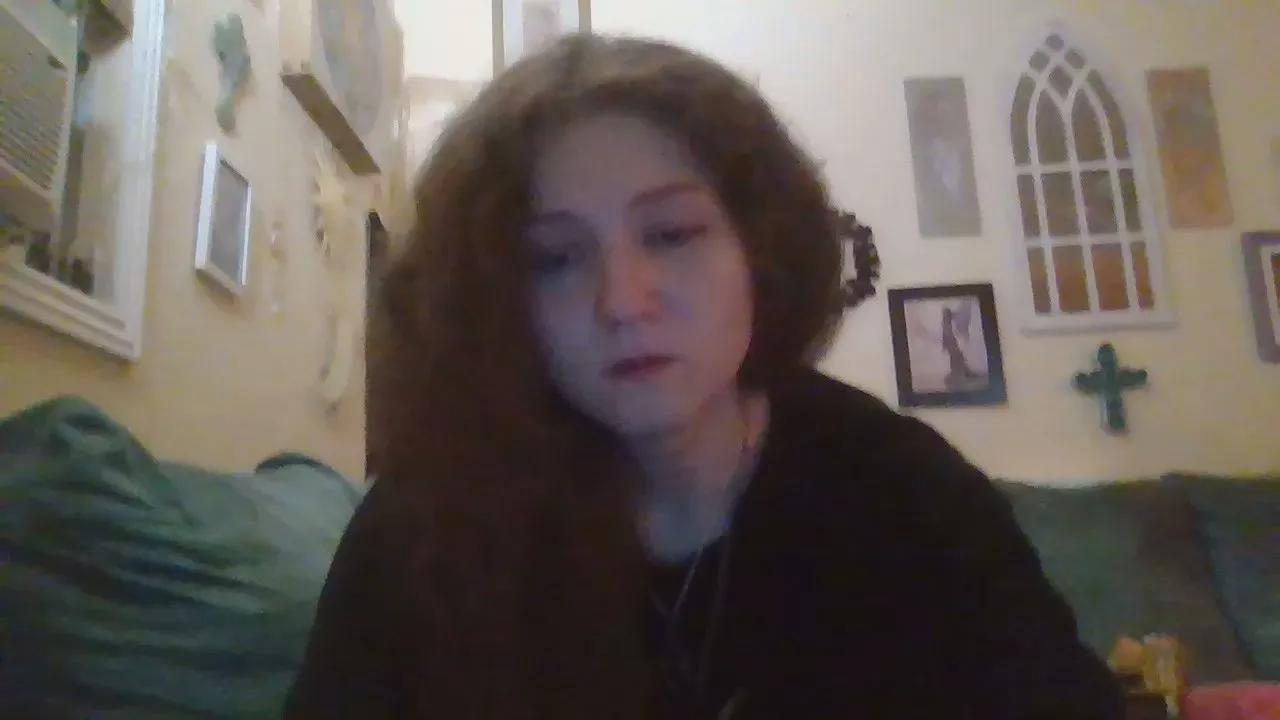 QueenCrimson from Cam4