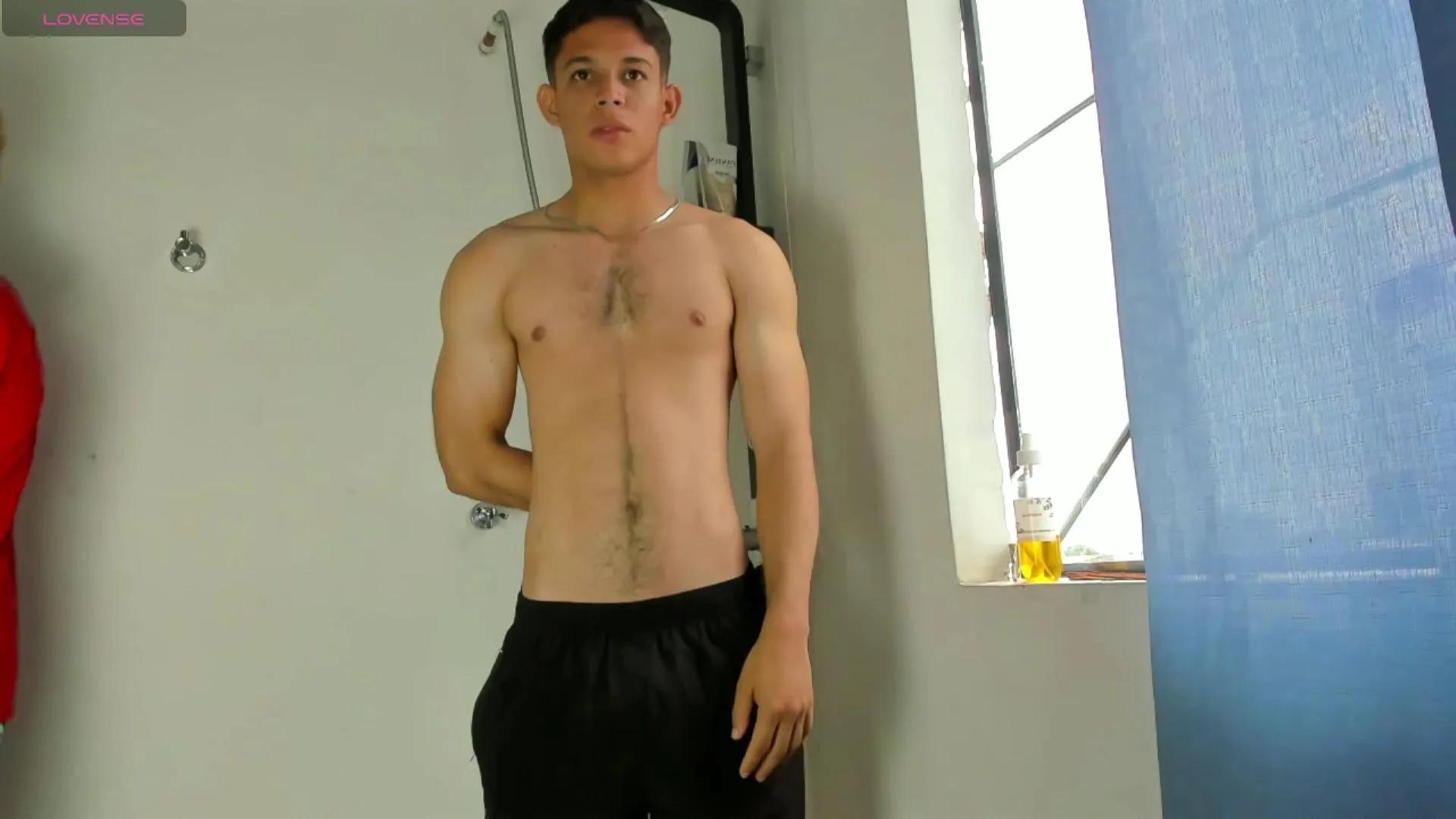Raams_star from Cam4