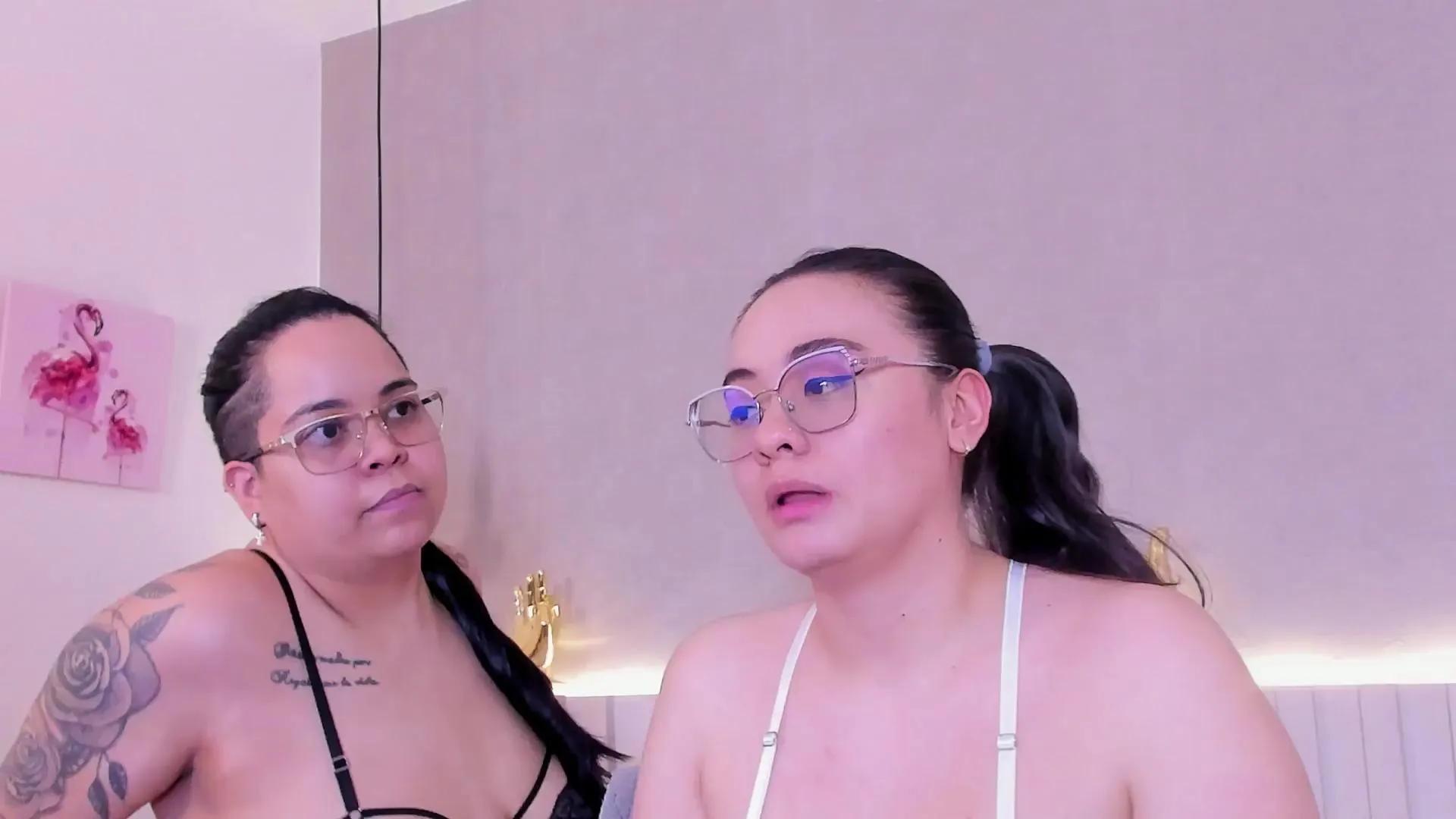 Saraandelliee from Cam4