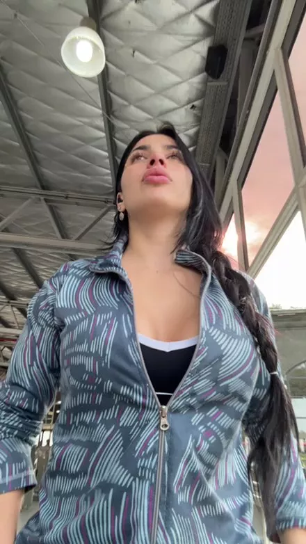 Sarah_Muller8 from Cam4