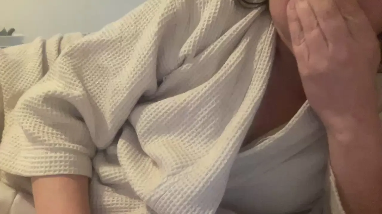 Spookyspooky2 from Cam4