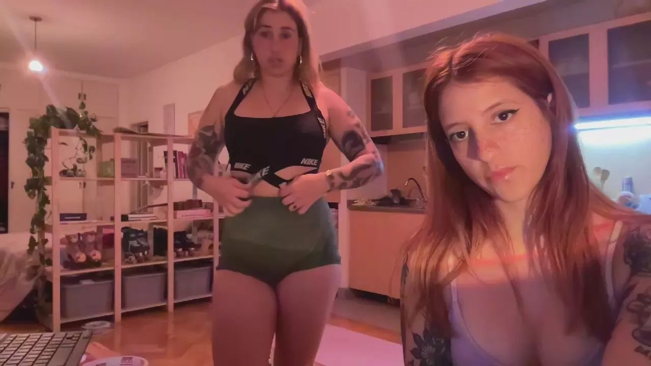 Sweet_amber999 from Cam4