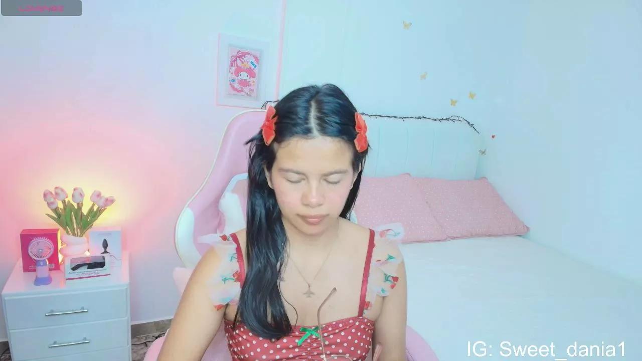 Sweet_dania_ from Cam4