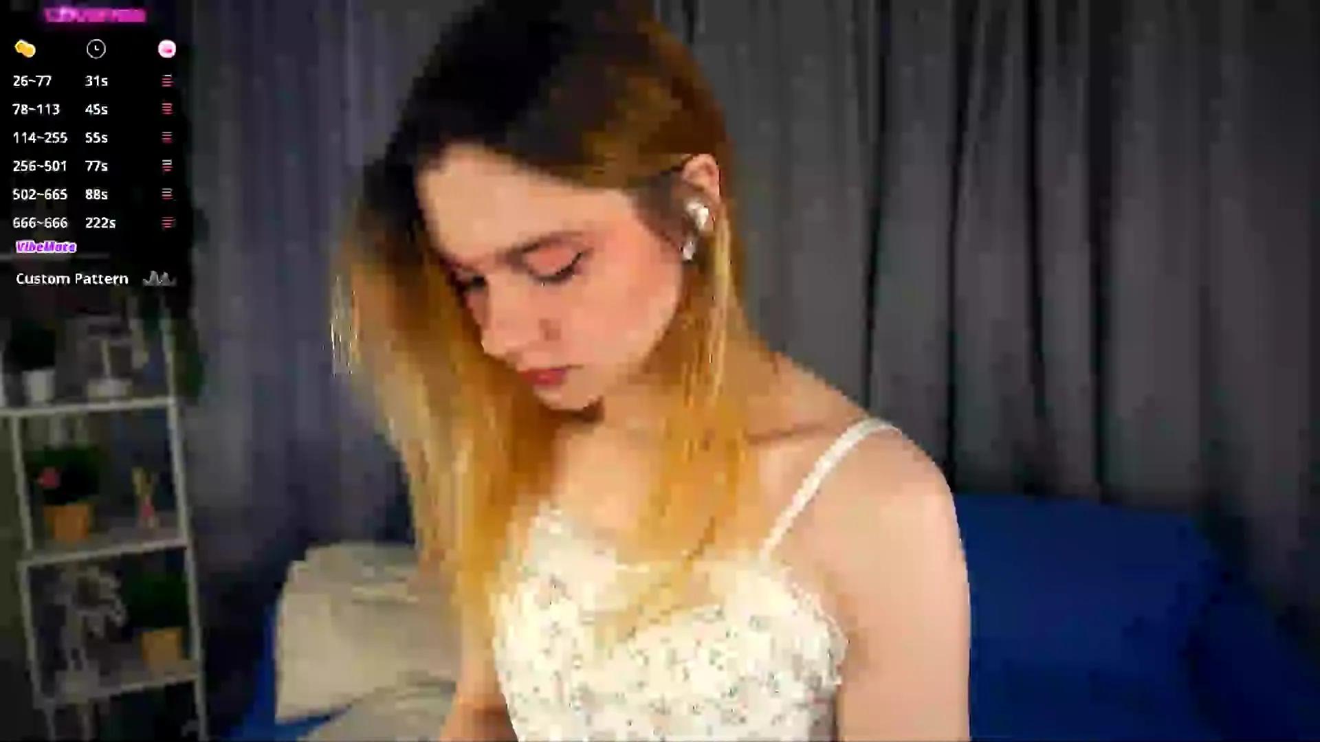 SynnoveAlison from Cam4