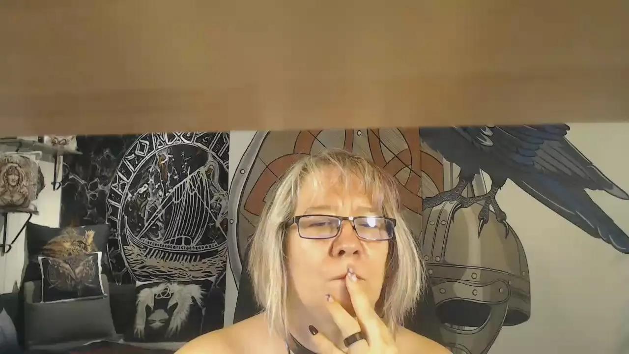 Titten_Luder from Cam4