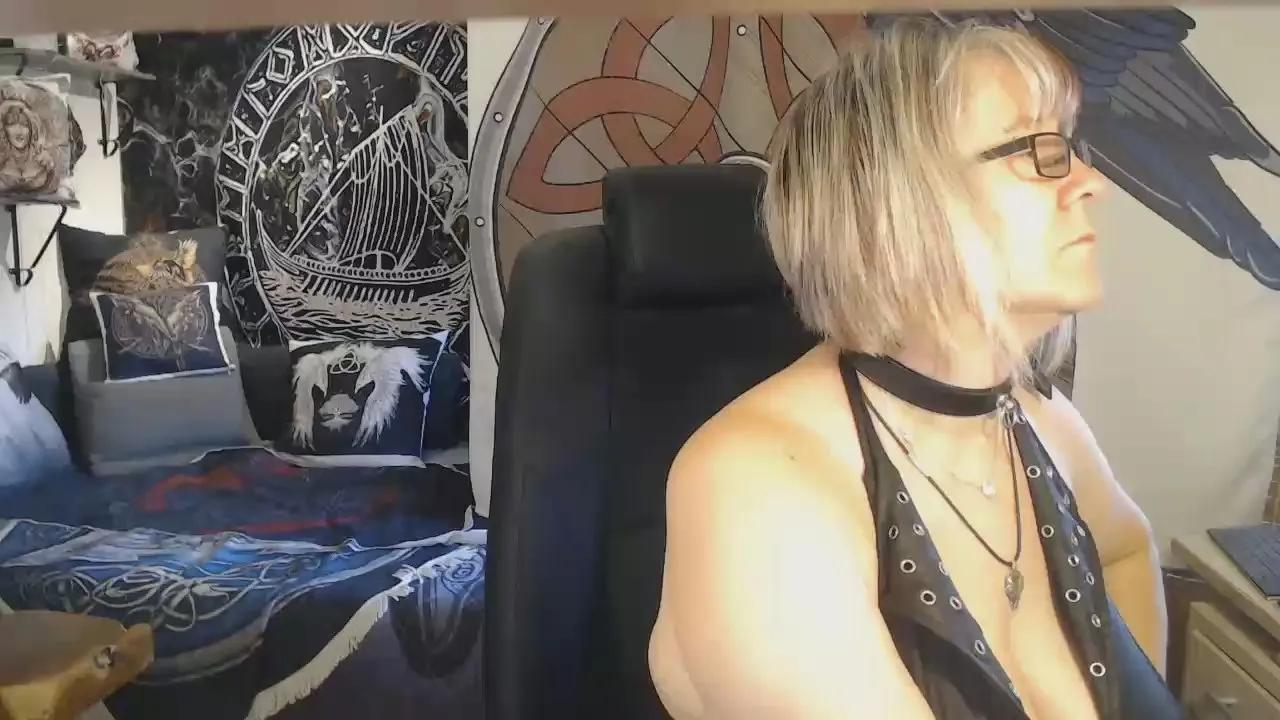 Titten_Luder from Cam4
