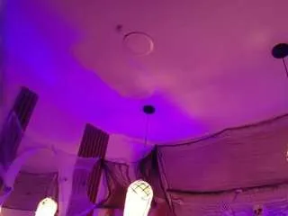 Amaradavis from CamSoda