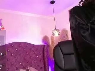 Amaradavis from CamSoda