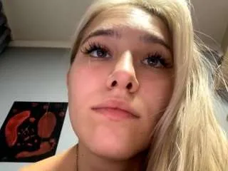 Ananyarusso from CamSoda