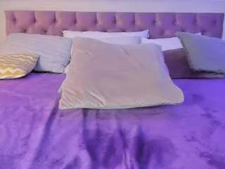 Arianaa-collins from CamSoda