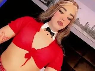 Baby-isaa from CamSoda