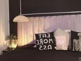 Daannyaa from CamSoda