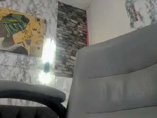 Dayana-20cm from CamSoda