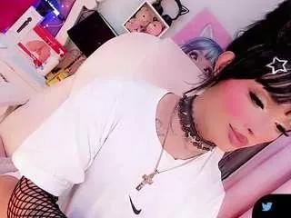 Doll-swett from CamSoda