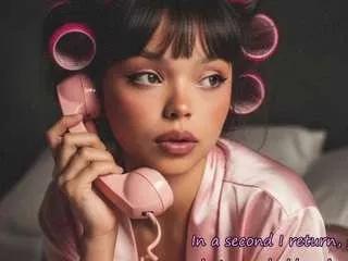 Emerald00 from CamSoda